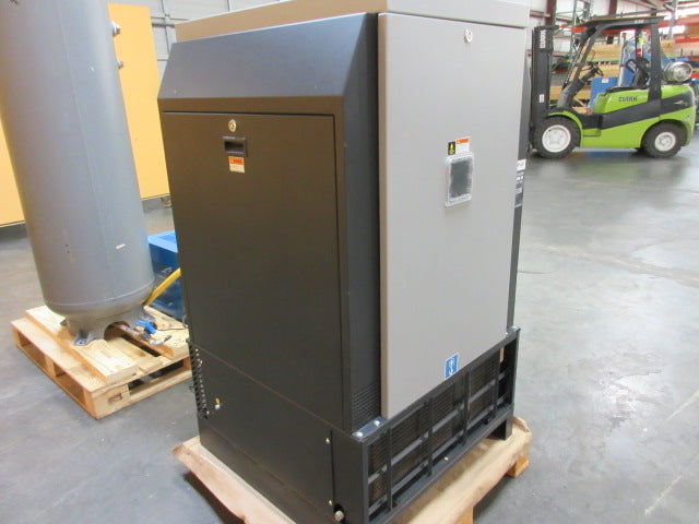 Used Aircell Rotary Screw Air Compressor - Model: ELGI EN07 - Photo 9