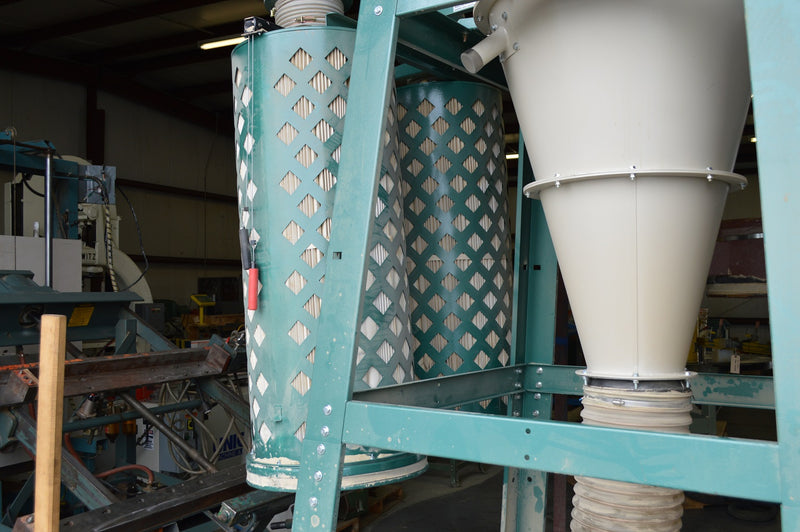 Used Grizzly 5HP Cyclone Dust Collector - Model: G0637 - Photo 2
