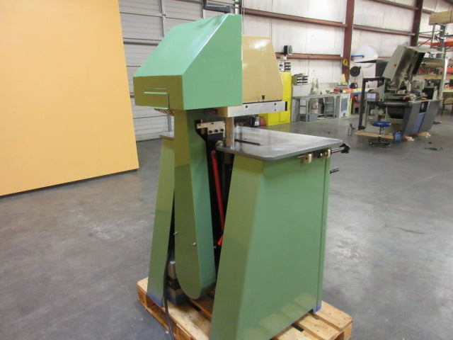 Used Mikron Arch Mould Shaper - Model: M652R - Detail 3