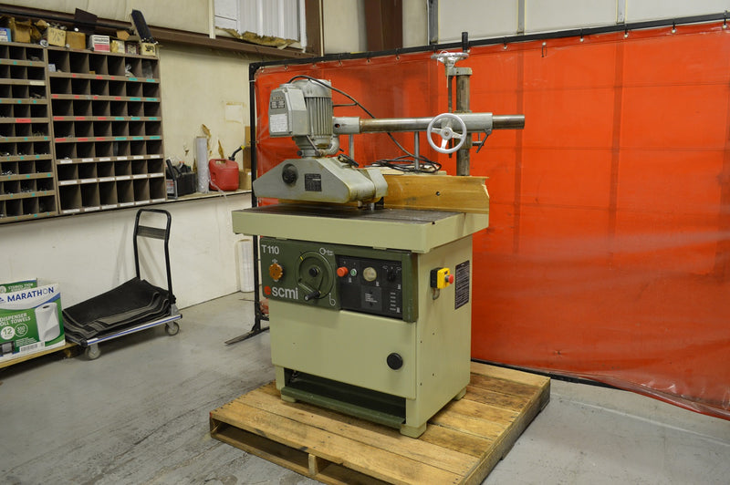 Used SCMI Shaper with 4 Roll Power Feeder - Model: 110A - Photo 3