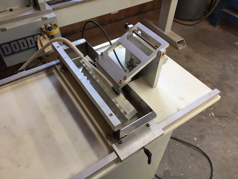 Used Dodds Dovetailer Drawer Gluer - Model GP-26F - Photo 3