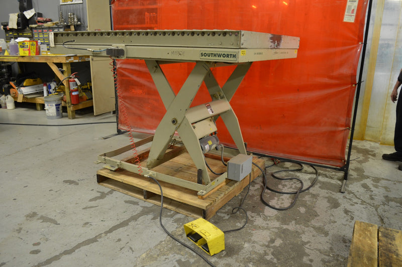 Used Southworth Lift Table - Model: LS4-48W - Photo 3