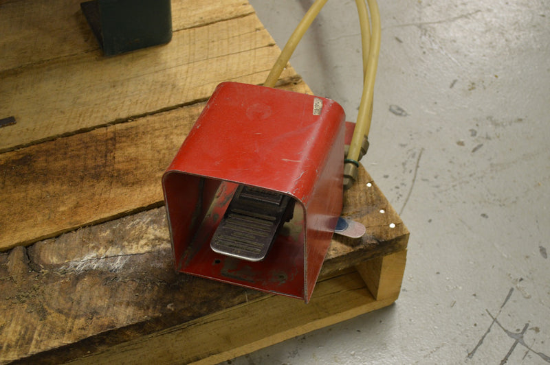 Used Pistorius Toe KIck Notcher Cut-Off Miter Saw - Model: MN-402 - Photo 7