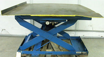 Used Bishamon  Lift with Turn Table - Model EZ-30 - Photo 1
